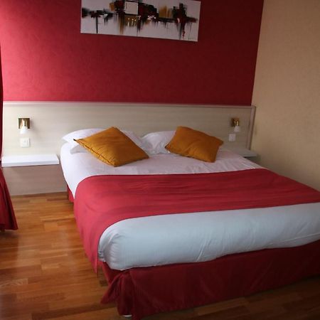 Hotel Etesia Feurs Buitenkant foto