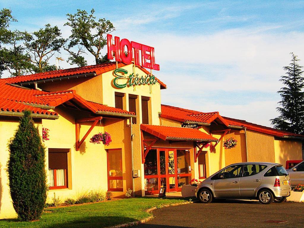 Hotel Etesia Feurs Buitenkant foto