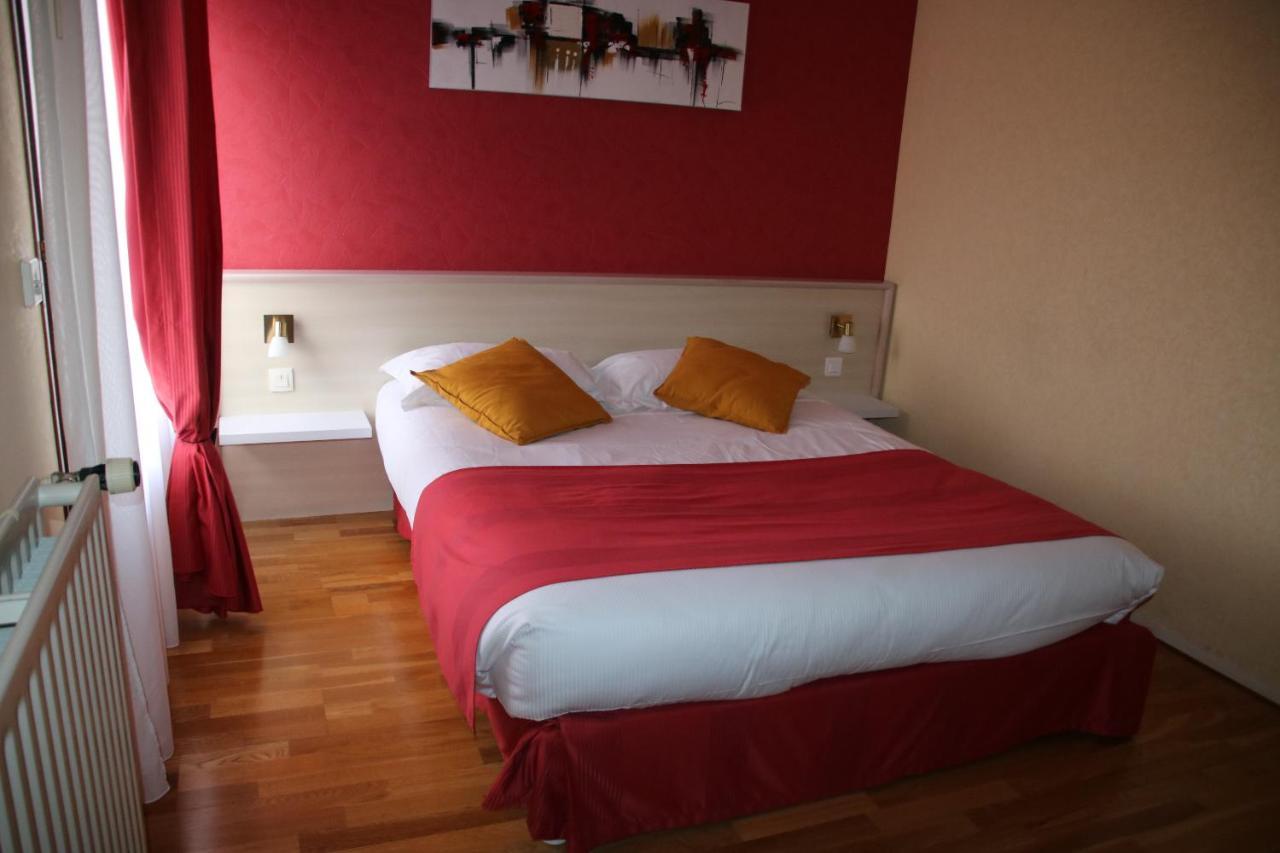 Hotel Etesia Feurs Buitenkant foto